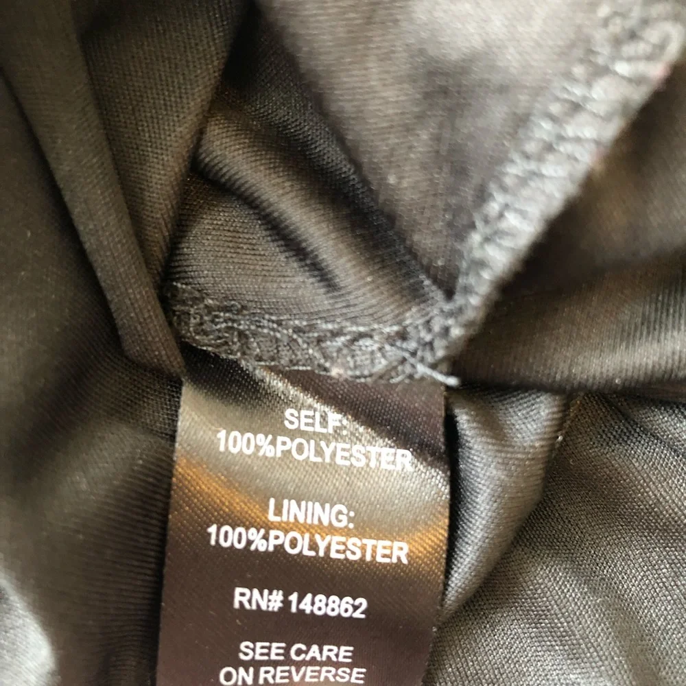 SOLD Torrid floral short sleeve off shoulder dress - Picture 10 of 11